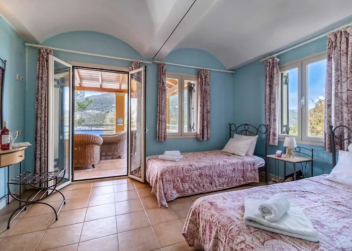 Villa Elpida *