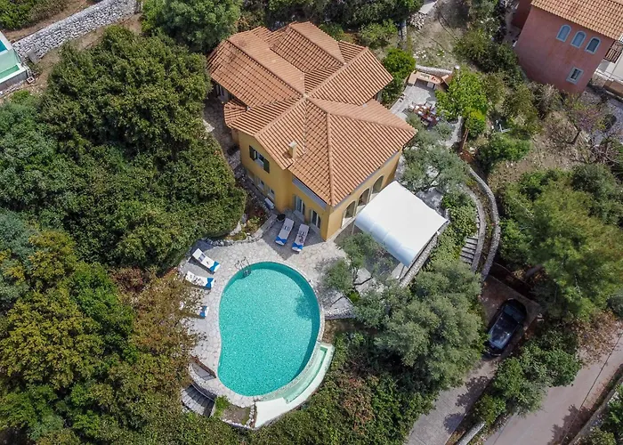 Elpida * Sivota (Lefkada)