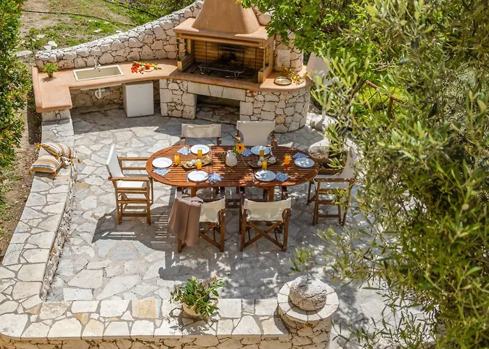 Villa Elpida *